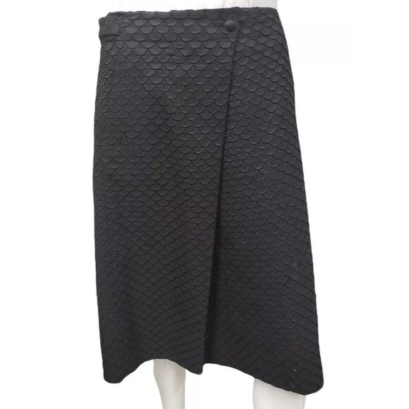 Giorgio Armani Dresses & Skirts - GIORGIO ARMANI Womens Black Knee Length Straight Skirt Scalloped Size 42 US 6